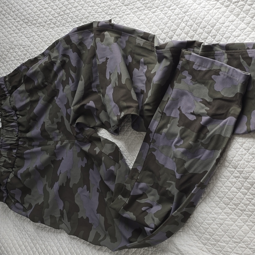 Lululemon Keep Moving Pants 7/8 High-Rise - Picture 2 of 16